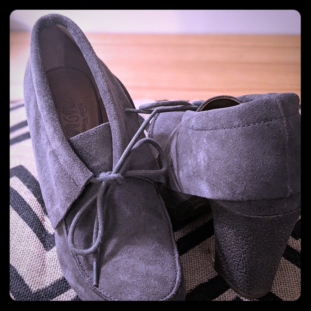 3/$25-nine West oxford heel